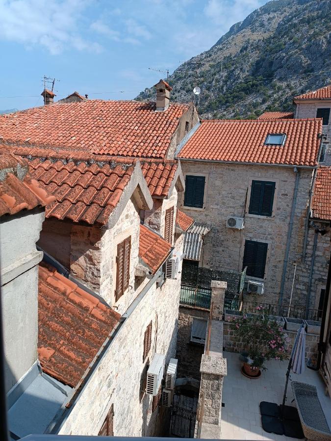 Guesthouse Bit Accommodation Kotor Kültér fotó