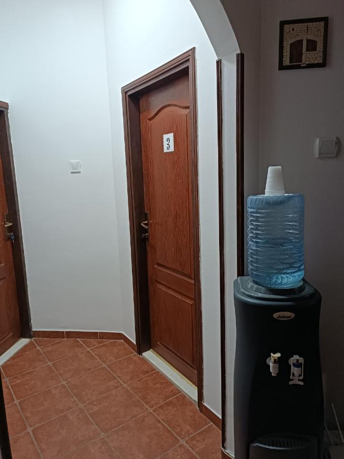 Guesthouse Bit Accommodation Kotor Kültér fotó