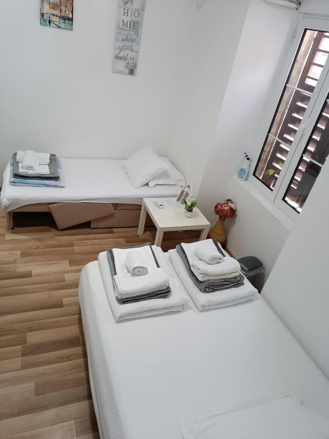 Guesthouse Bit Accommodation Kotor Kültér fotó